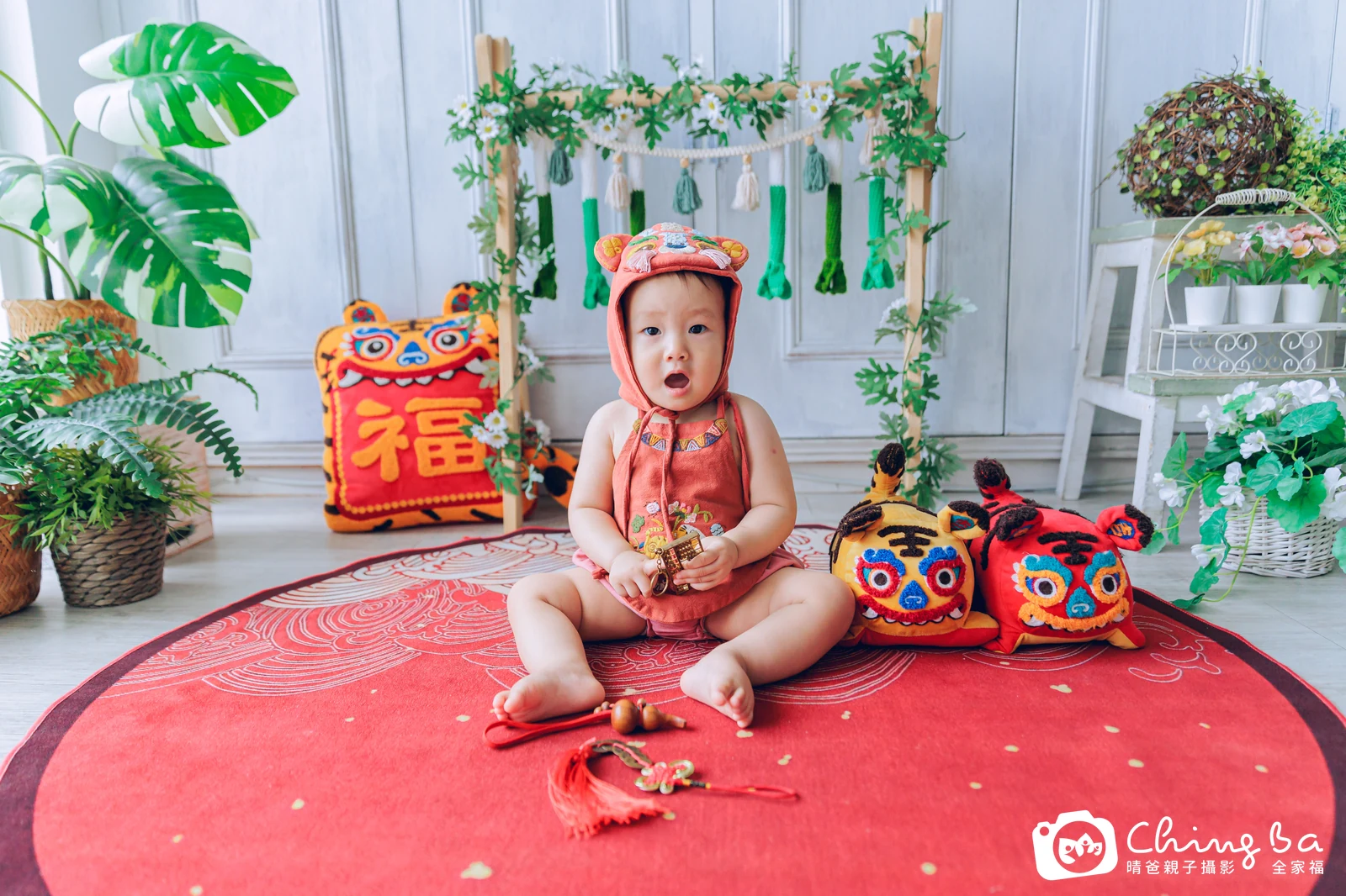 酪梨周歲抓周儀式的紀錄（2024 年夏季）