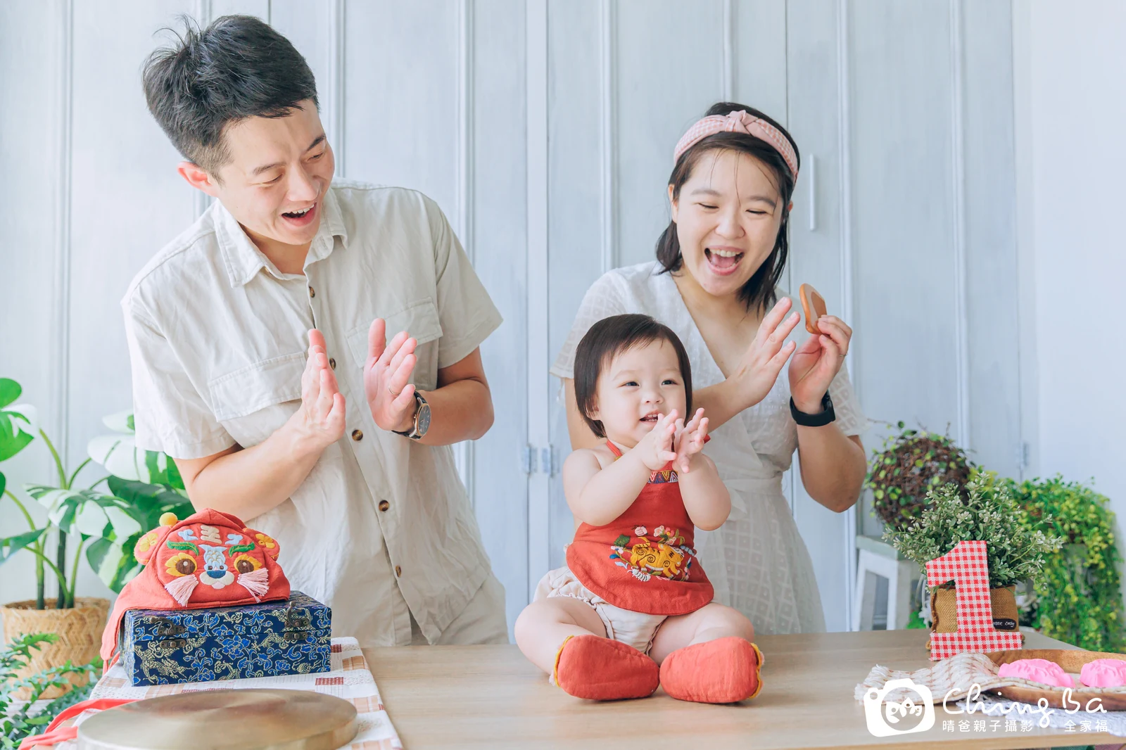 小家庭抓周拍作品｜2022 年秋季｜晴爸親子攝影