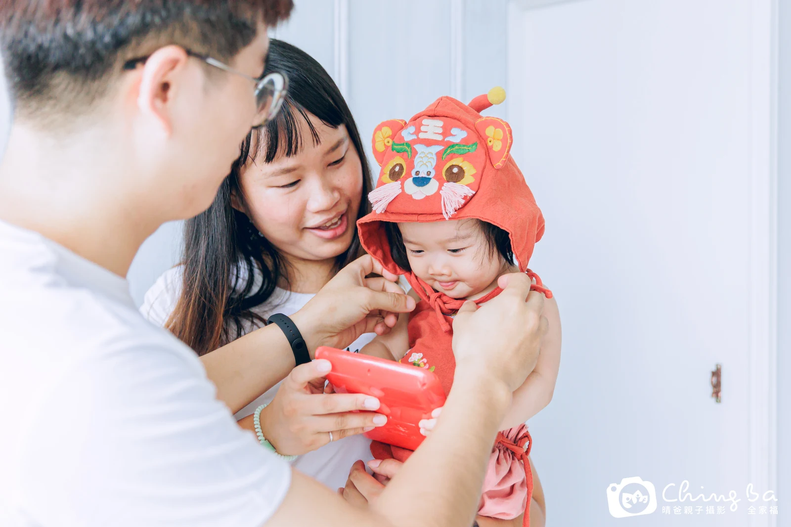 桐桐在台中拍小家庭抓周的珍貴一刻