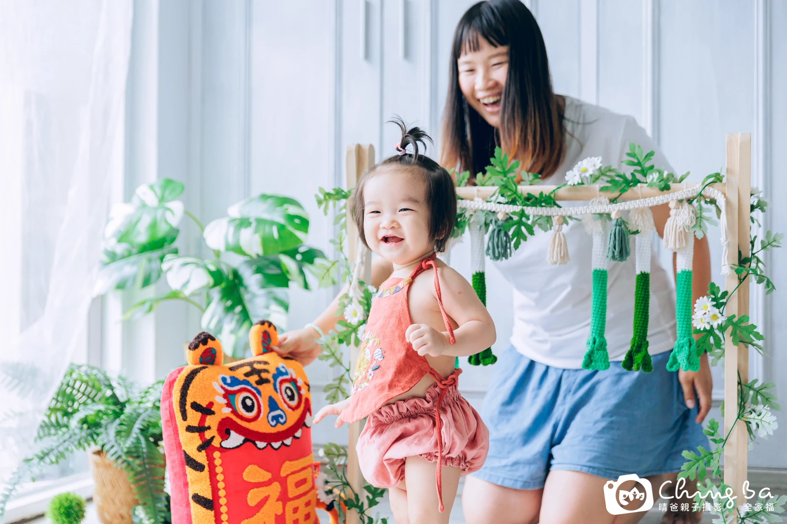 小家庭抓周拍作品|2022 年秋季|晴爸親子攝影