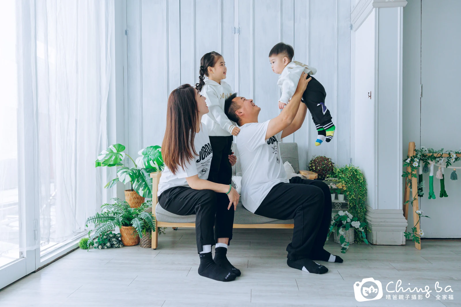 樂的台中小家庭抓周拍攝現場