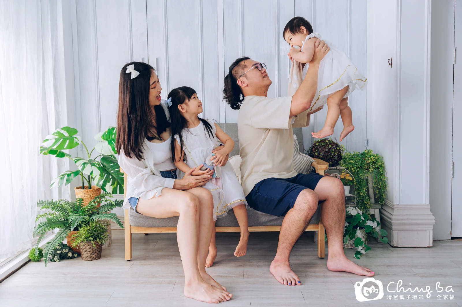 童童周歲抓周儀式的紀錄（2023 年夏季）