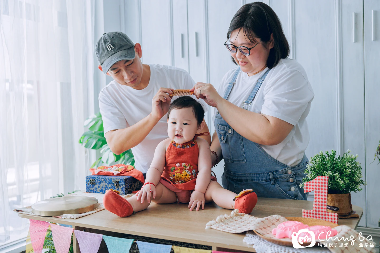 恩恩在台中拍小家庭抓周的珍貴一刻
