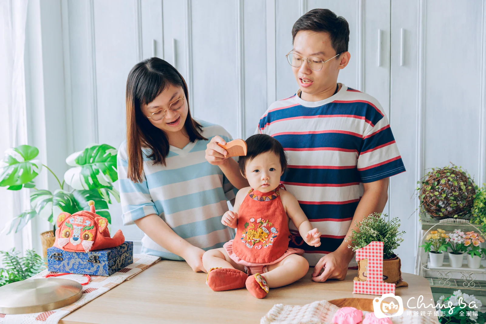 小家庭抓周拍作品|2023 年秋季|晴爸親子攝影