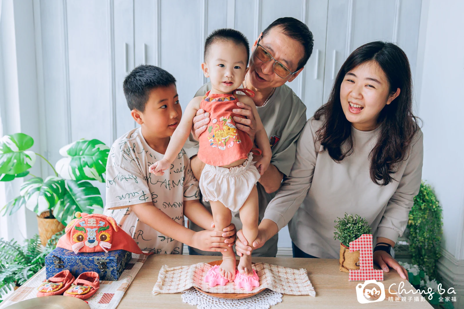 恩 1 歲寶貝 台中小家庭抓周紀念照｜晴爸親子攝影