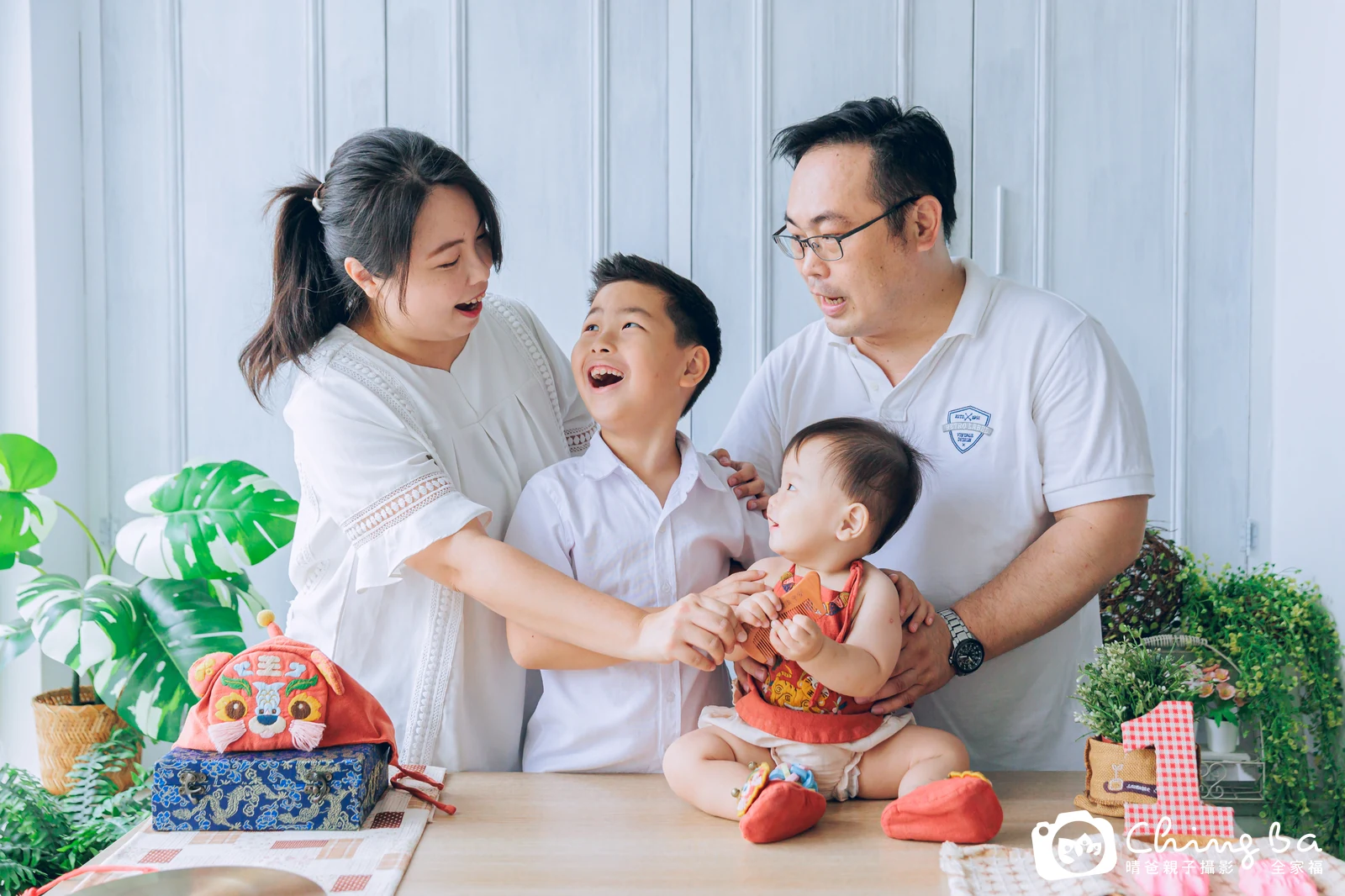 安寶 1 歲寶貝 台中小家庭抓周紀念照｜晴爸親子攝影
