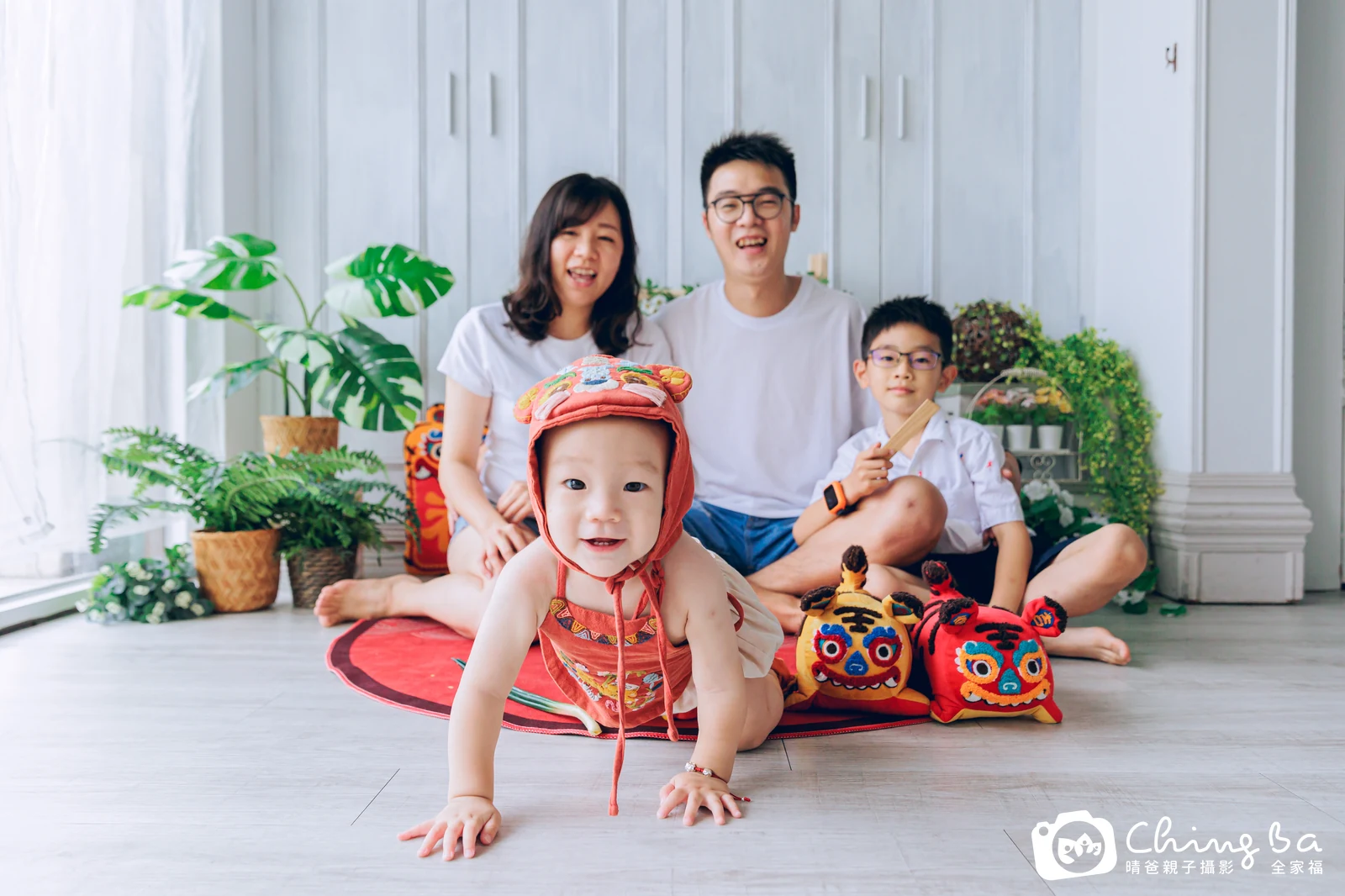 小家庭抓周拍作品|2023 年夏季|晴爸親子攝影
