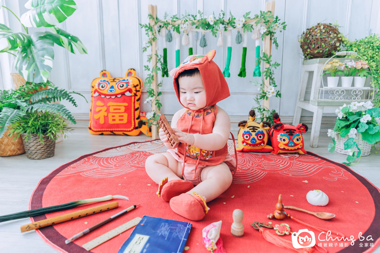 翊周歲抓周儀式的紀錄（2023 年冬季）