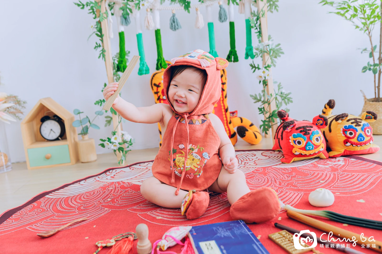 小家庭抓周拍作品|2024 年春季|晴爸親子攝影