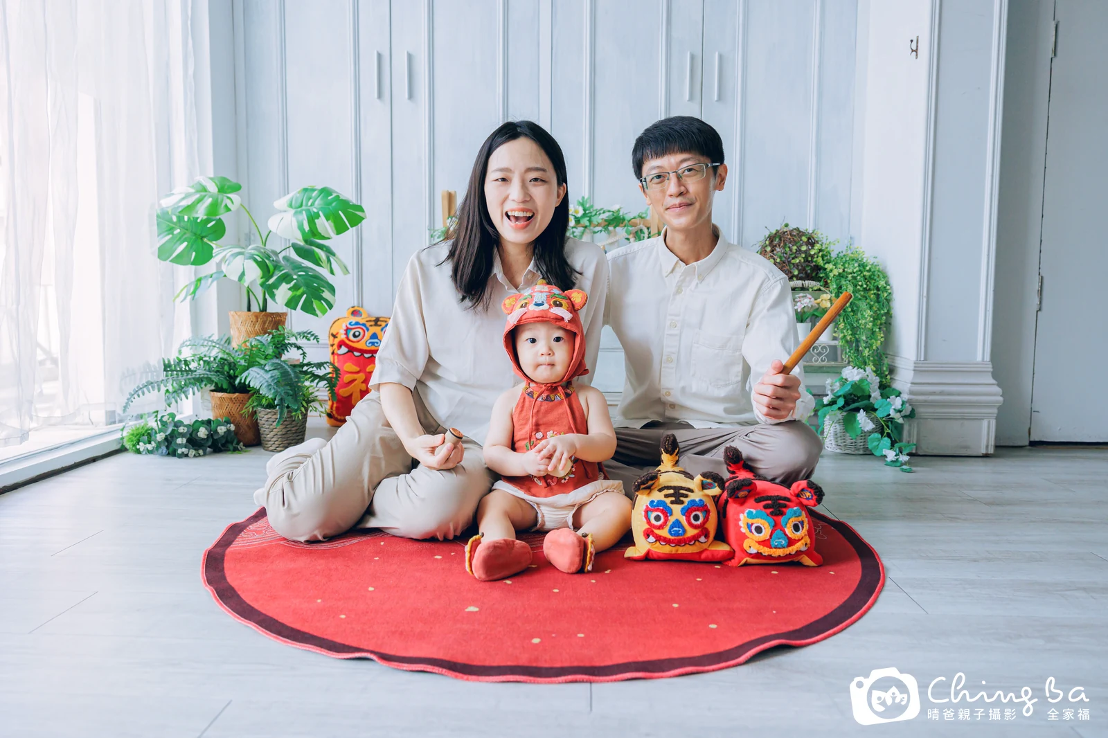 澄澄 1 歲寶貝 台中小家庭抓周紀念照｜晴爸親子攝影