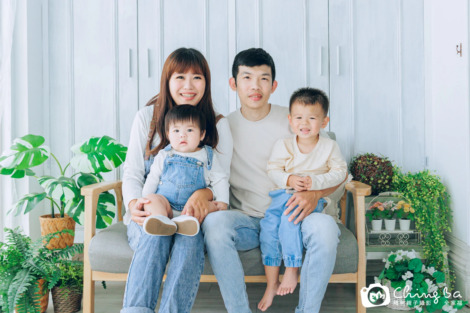 寶妹周歲抓周儀式的紀錄(2023 年冬季)