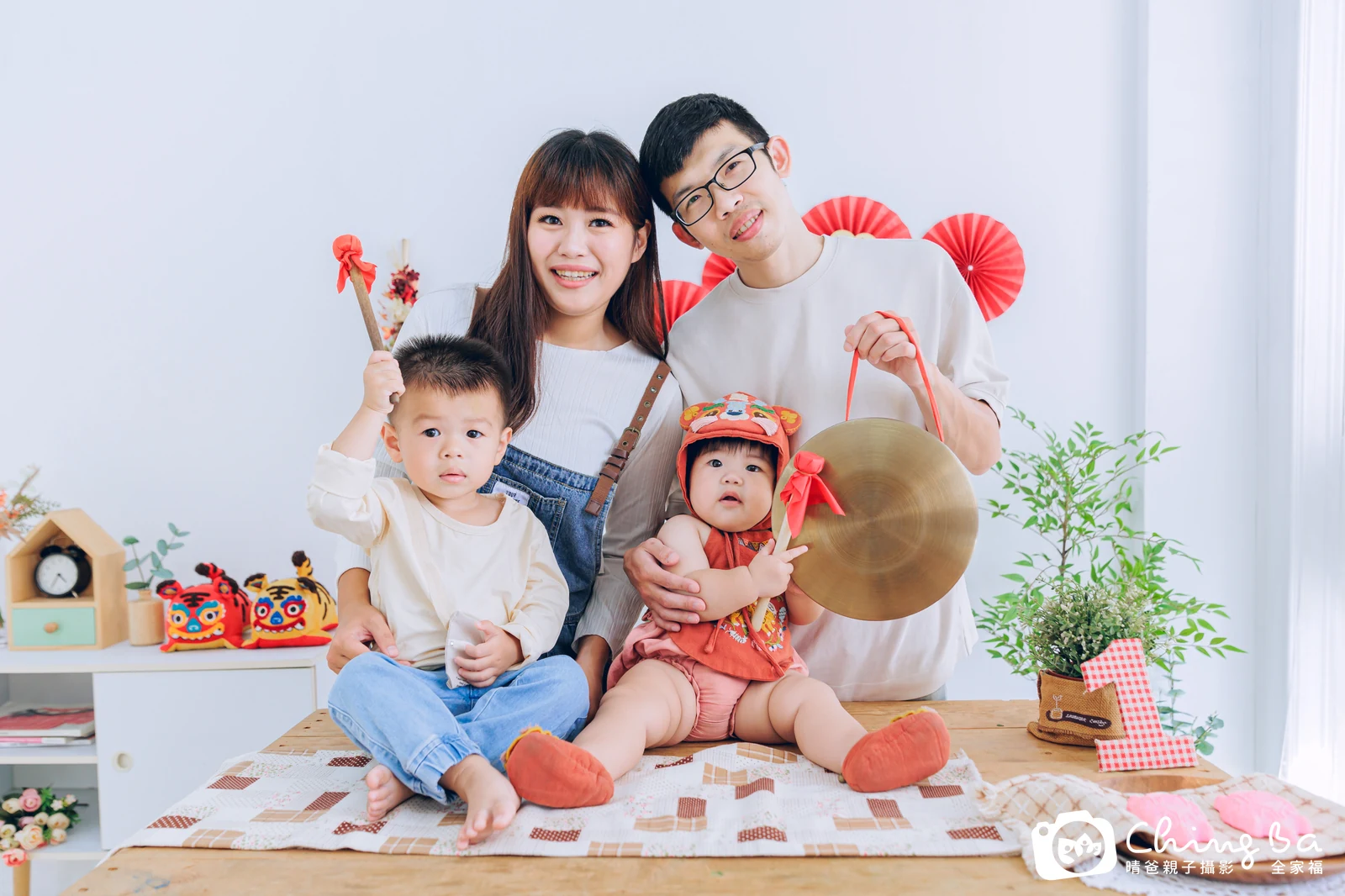寶妹周歲抓周儀式的紀錄(2023 年冬季)