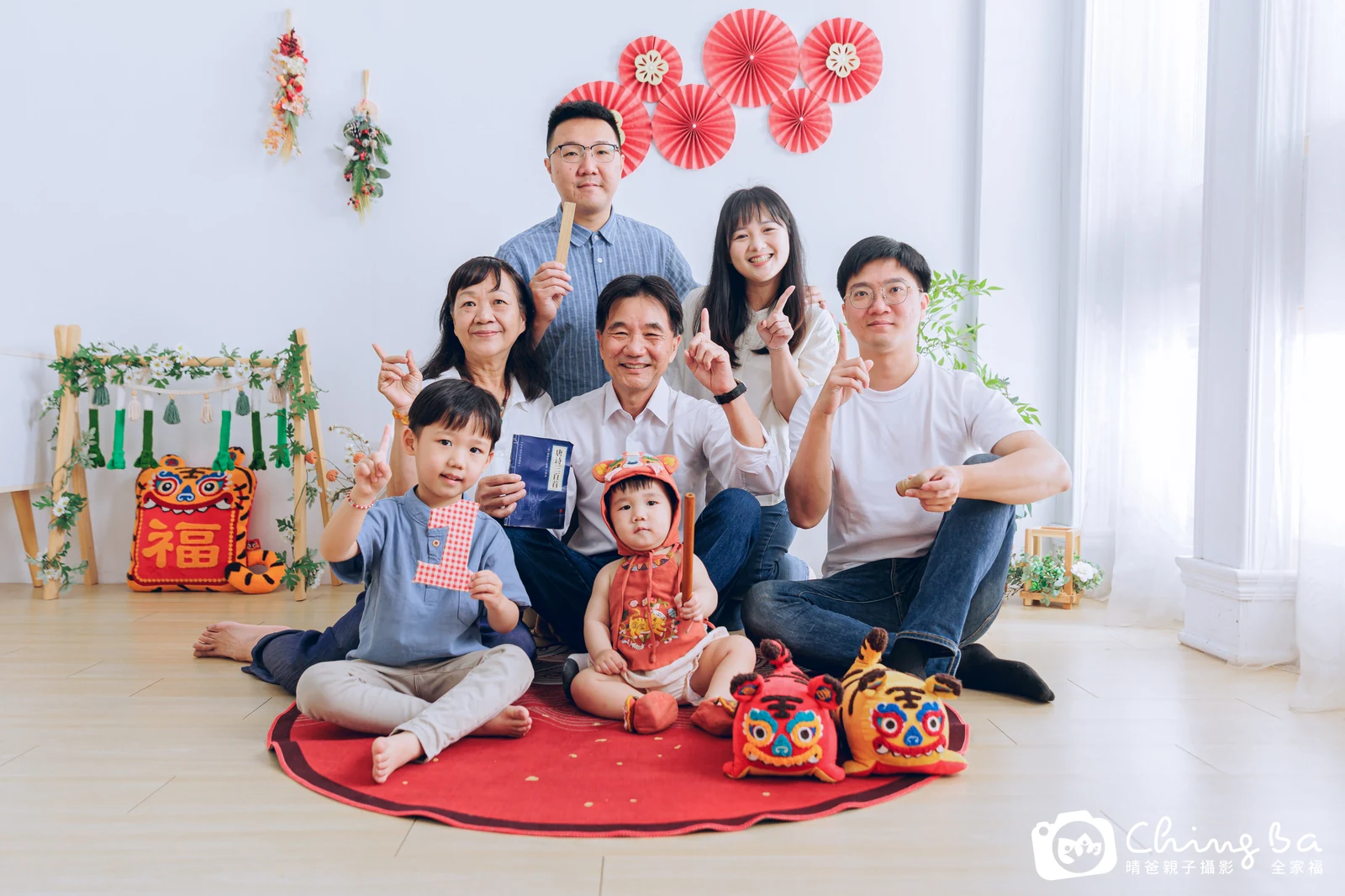 安安 1 歲寶貝 台中小家庭抓周紀念照｜晴爸親子攝影
