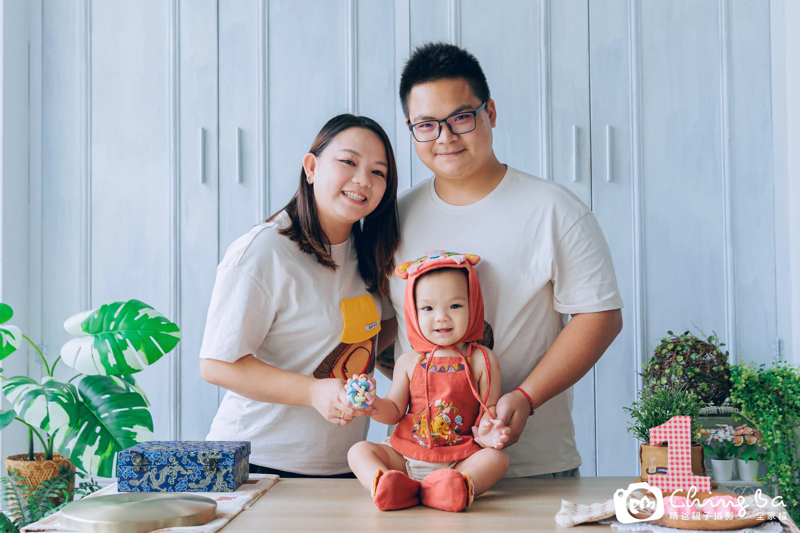 小家庭抓周拍作品|2024 年秋季|晴爸親子攝影