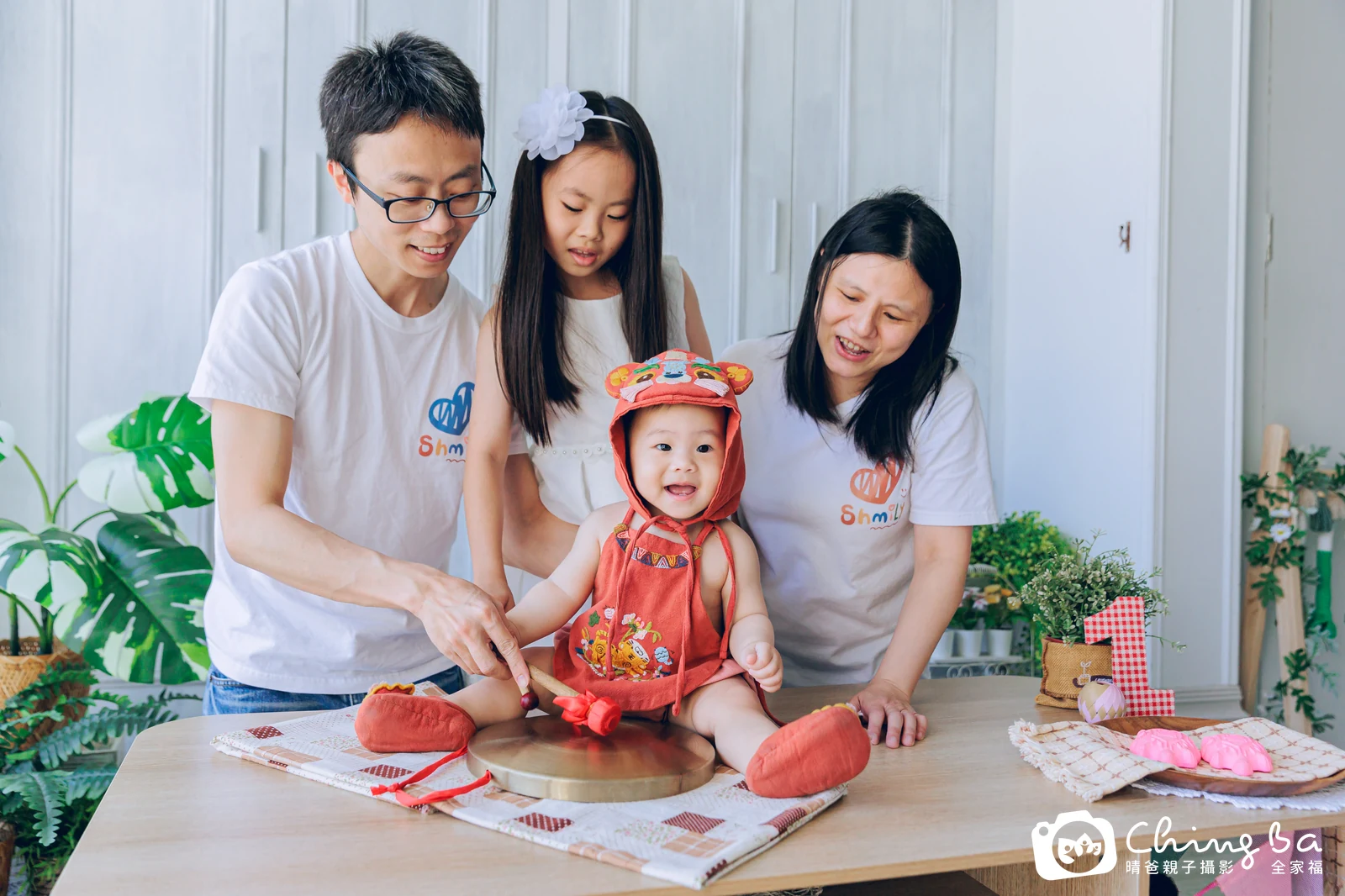 小家庭抓周拍作品|2023 年夏季|晴爸親子攝影