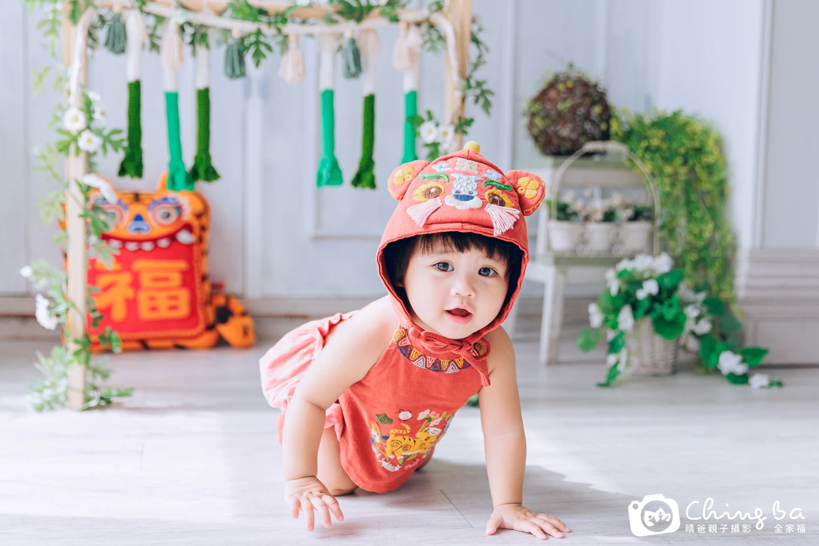 約 1 歲寶貝的香香拍抓周,2 大 2 小的周歲紀念