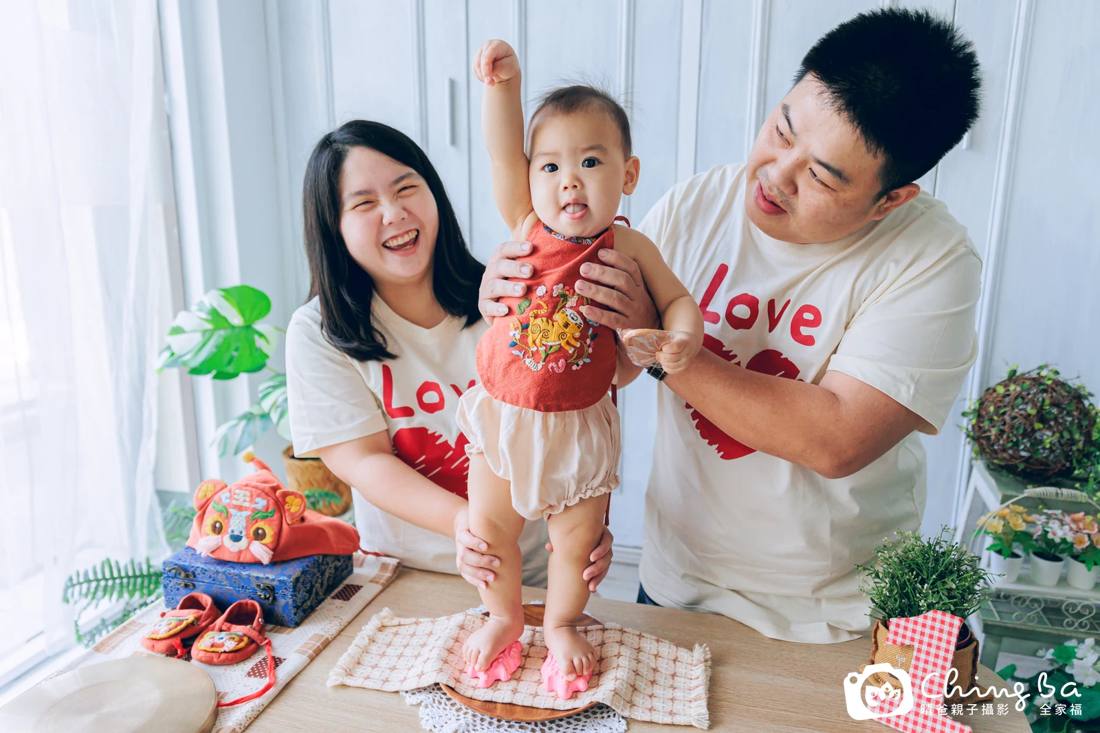 小家庭抓周拍作品｜2024 年夏季｜晴爸親子攝影