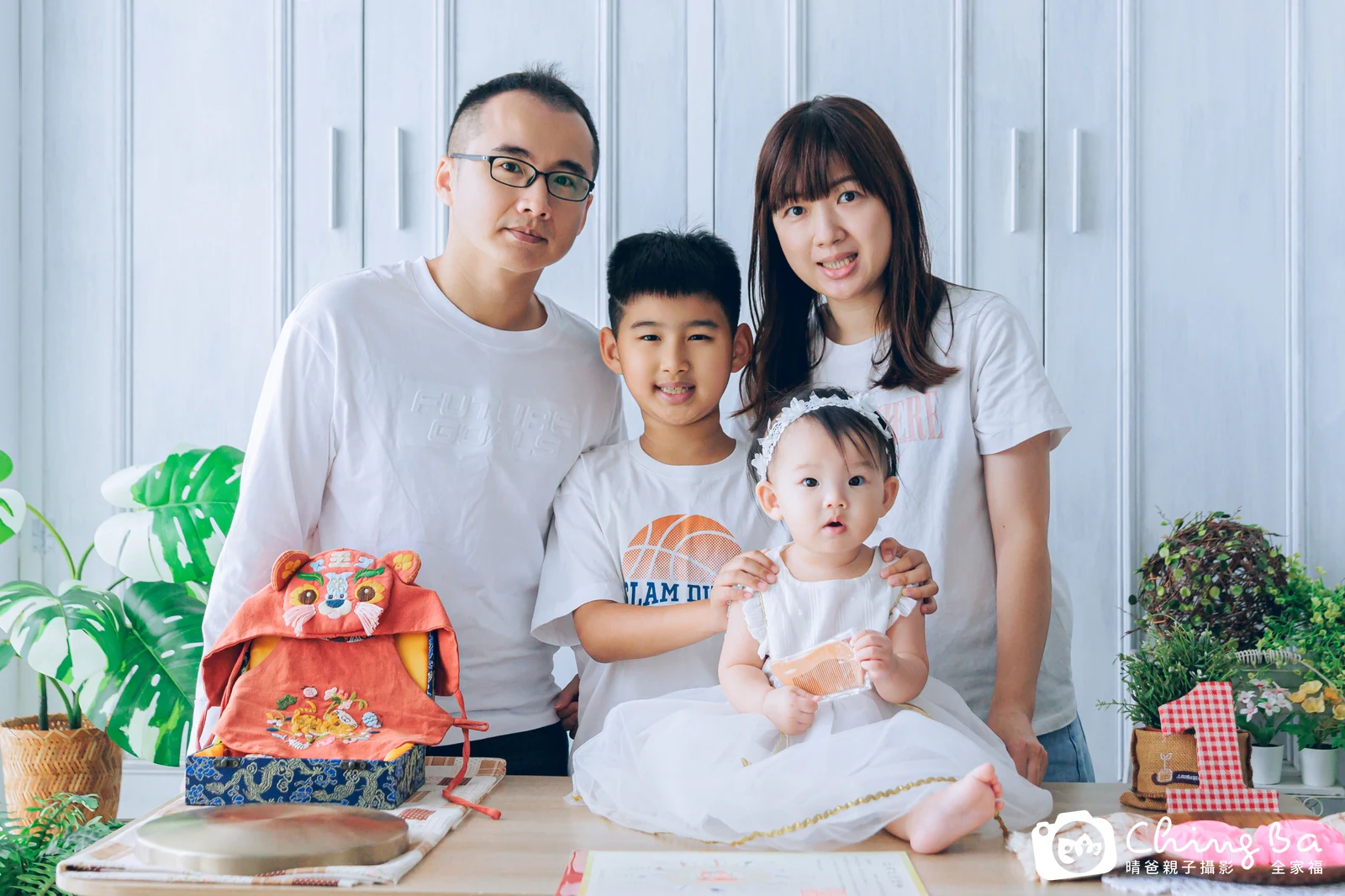 晴的台中小家庭抓周拍攝現場