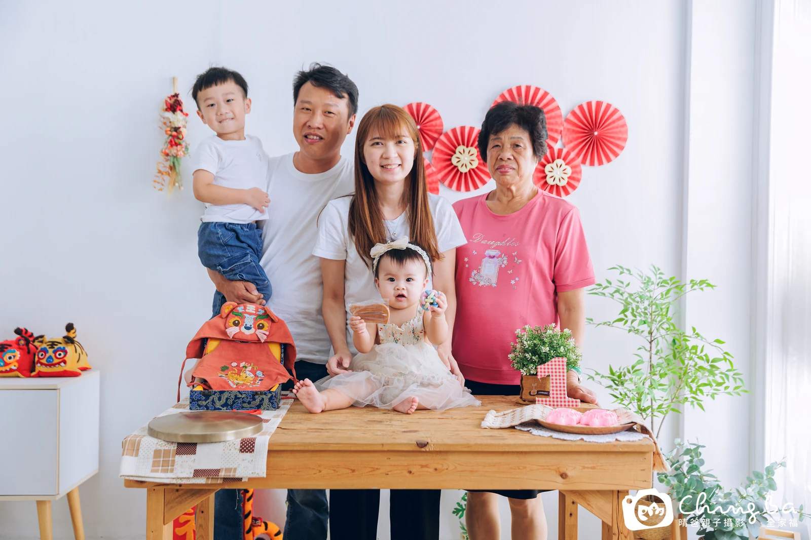 喬喬周歲抓周儀式的紀錄（2025 年秋季）