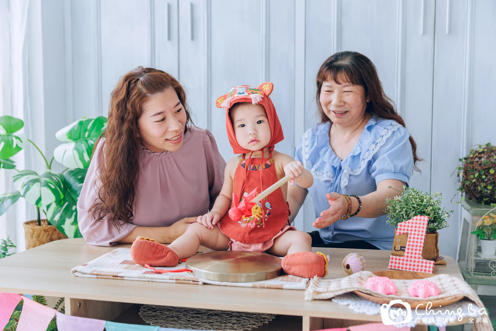 小Q周歲抓周儀式的紀錄（2023 年冬季）