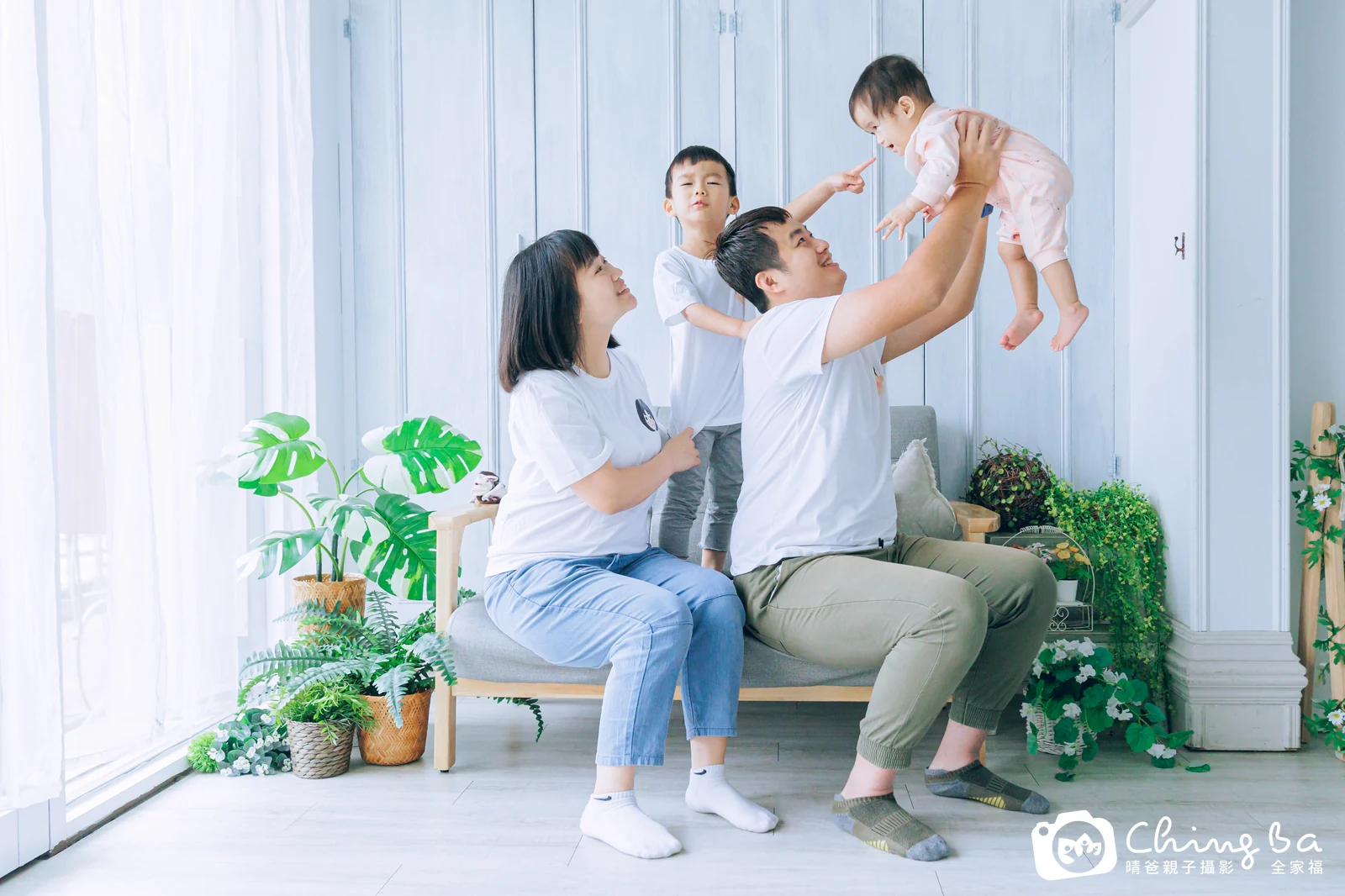 妮妮的台中小家庭抓周拍攝現場
