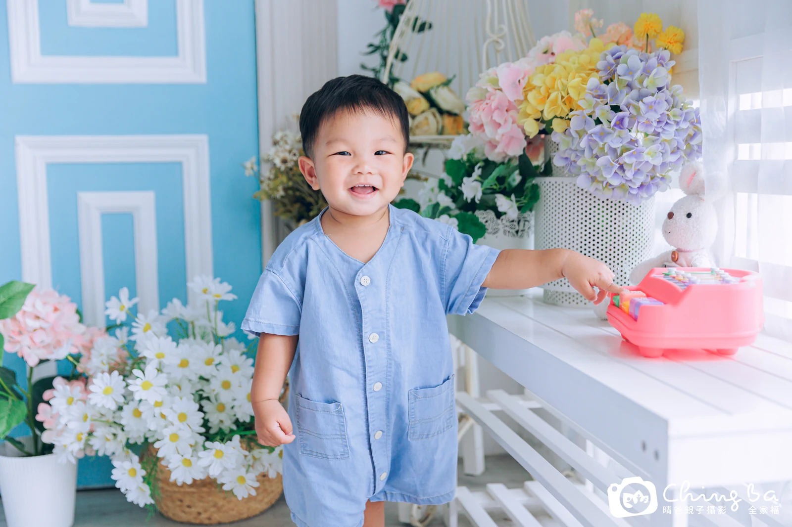 叡叡周歲抓周儀式的紀錄(2023 年夏季)