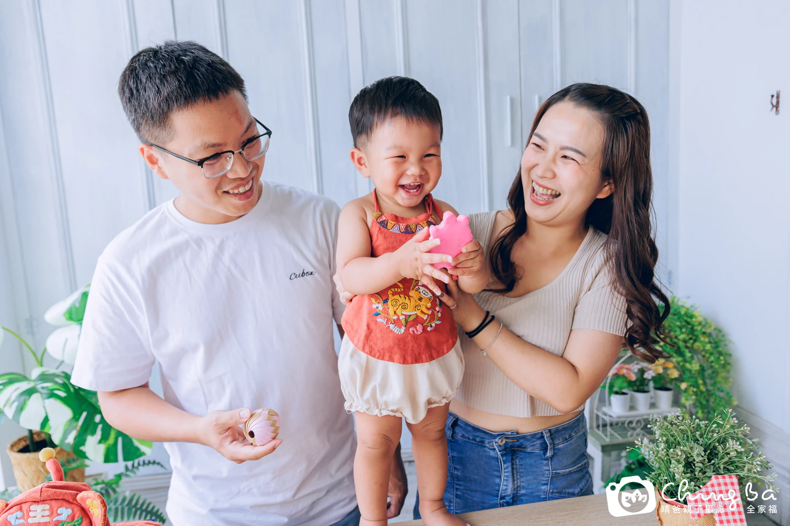 小家庭抓周拍作品|2023 年夏季|晴爸親子攝影