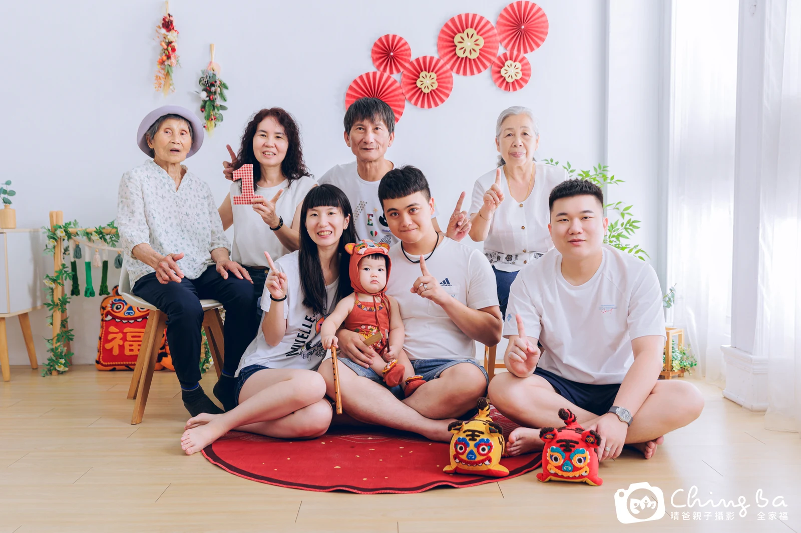 澄 約 1 歲寶貝 台中小家庭抓周紀念照｜晴爸親子攝影