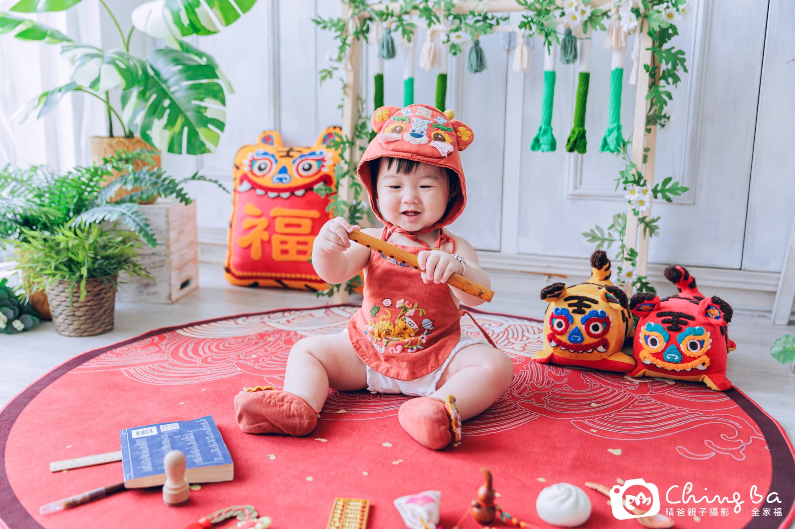 妞妞 11 個月寶貝 台中小家庭抓周紀念照｜晴爸親子攝影