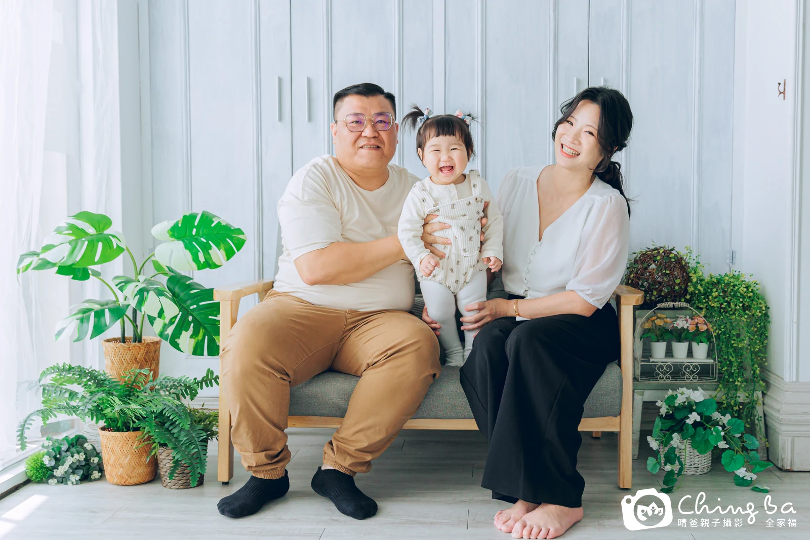小蹦啾周歲抓周儀式的紀錄(2024 年冬季)