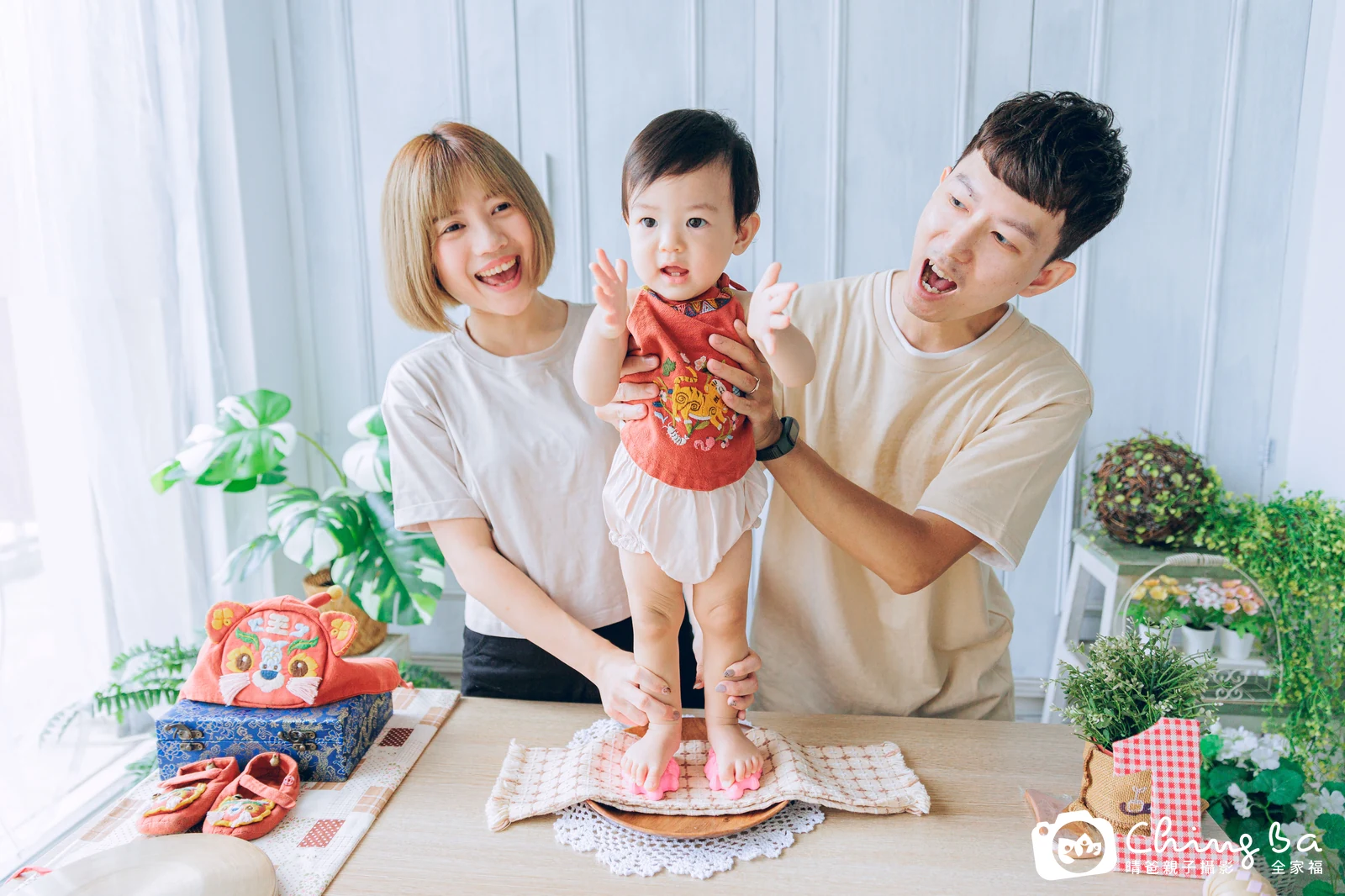 小家庭抓周拍作品|2023 年秋季|晴爸親子攝影