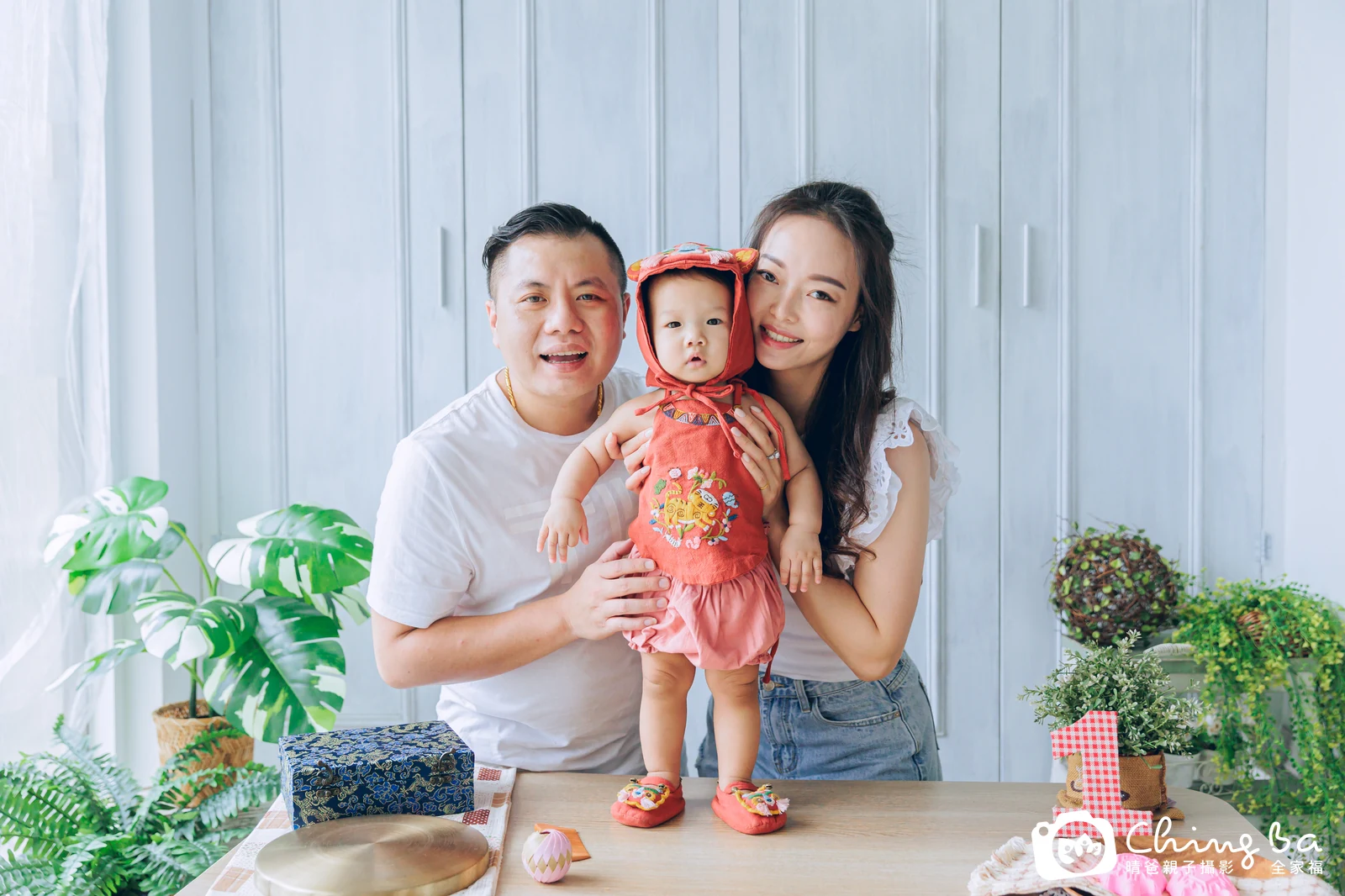 菲菲 約 1 歲寶貝 台中小家庭抓周紀念照｜晴爸親子攝影