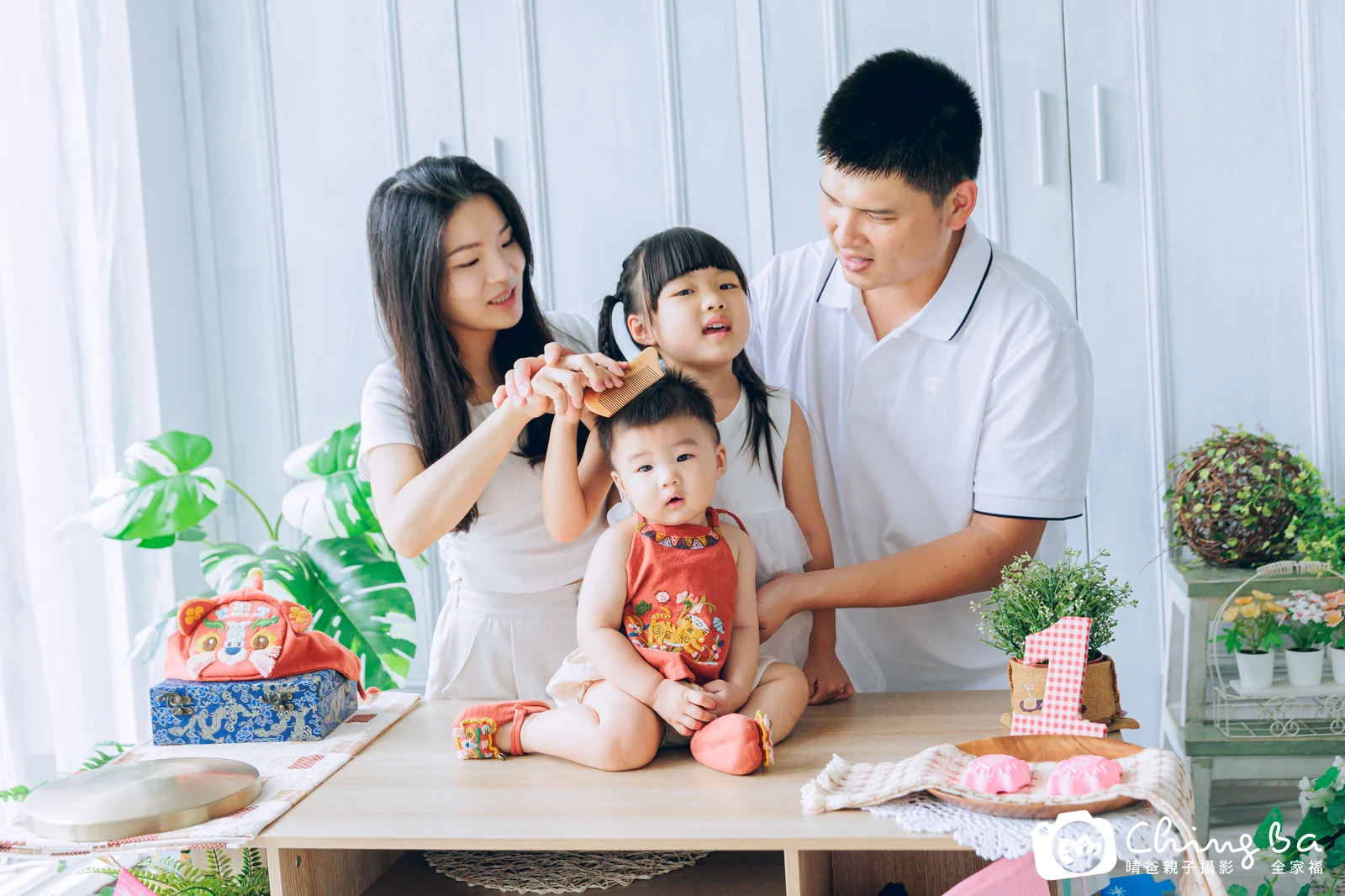 小家庭抓周拍作品|2023 年秋季|晴爸親子攝影