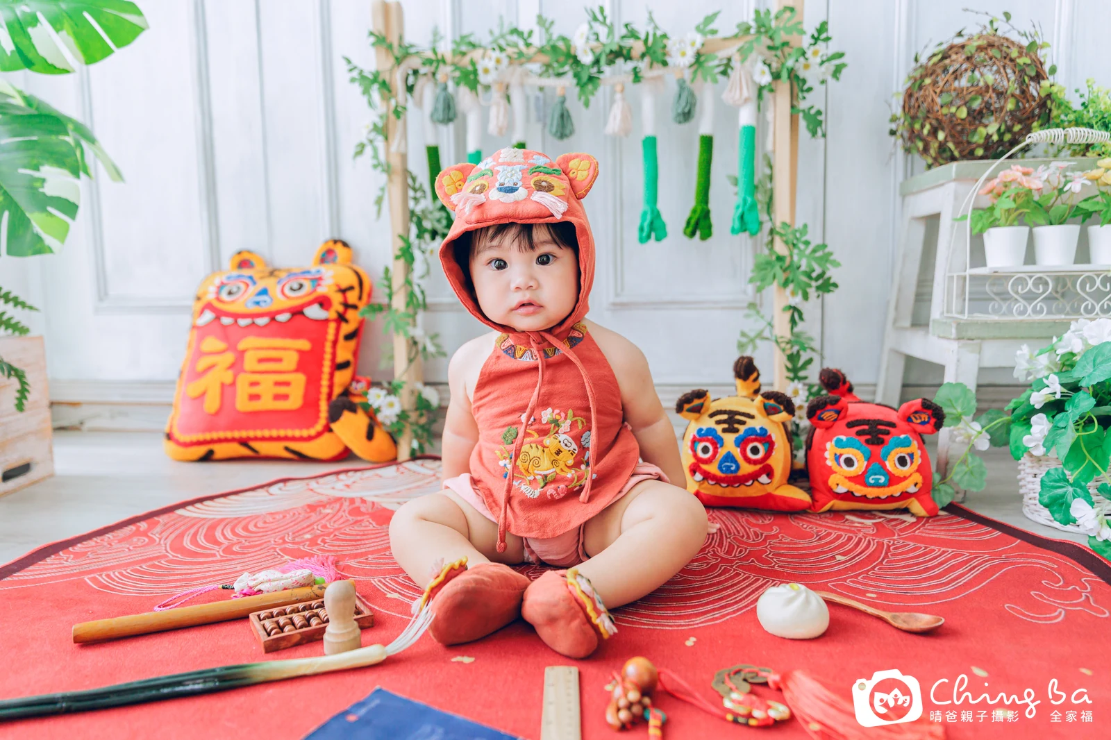 恩恩在台中拍小家庭抓周的珍貴一刻