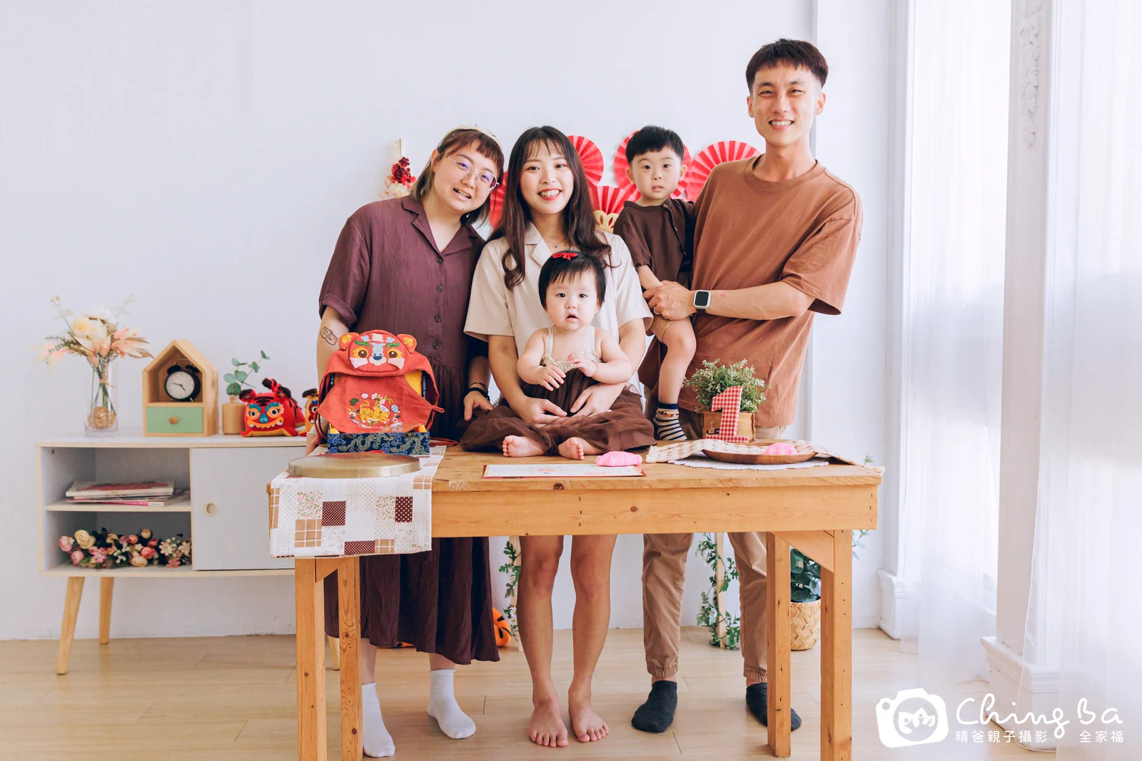 小家庭抓周拍作品|2023 年夏季|晴爸親子攝影