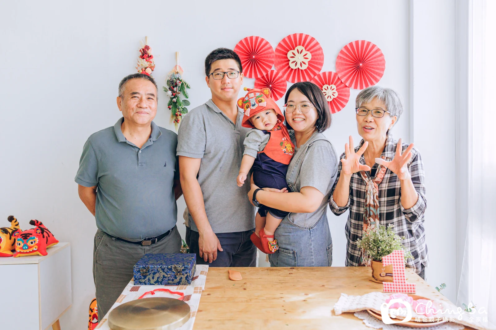 名名的台中小家庭抓周拍攝現場