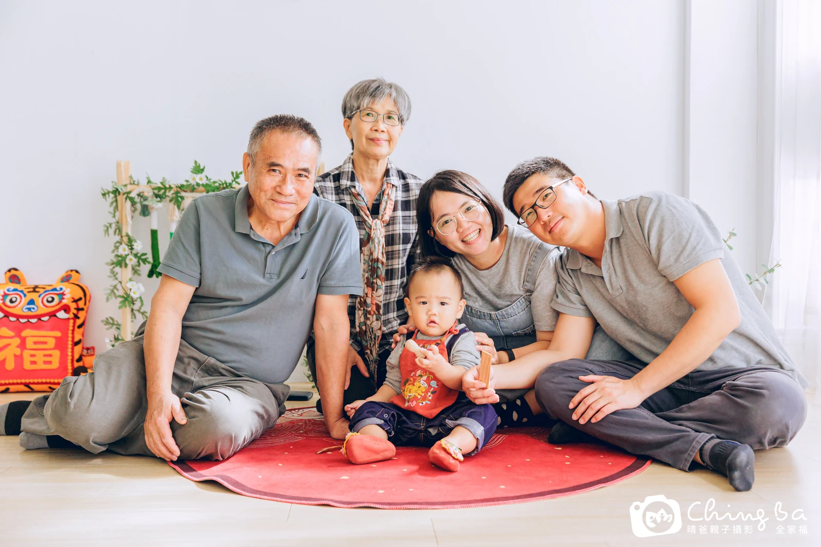名名周歲抓周儀式的紀錄（2022 年冬季）