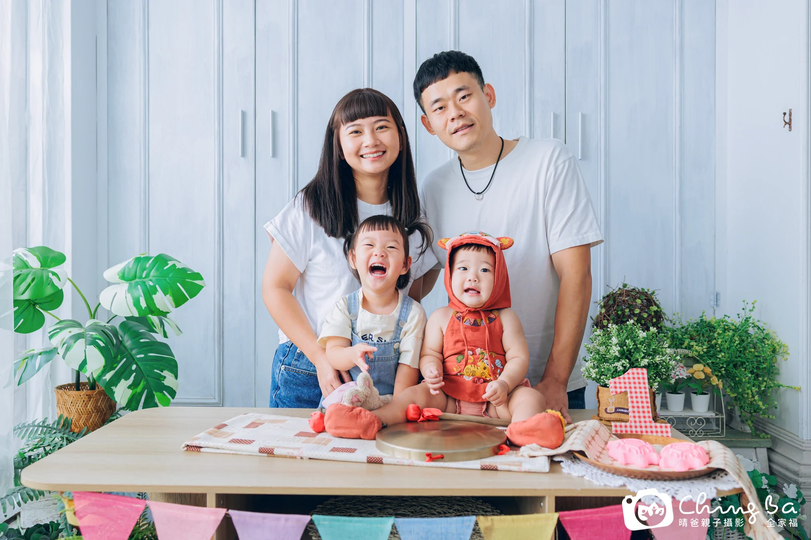 小家庭抓周拍作品|2025 年冬季|晴爸親子攝影