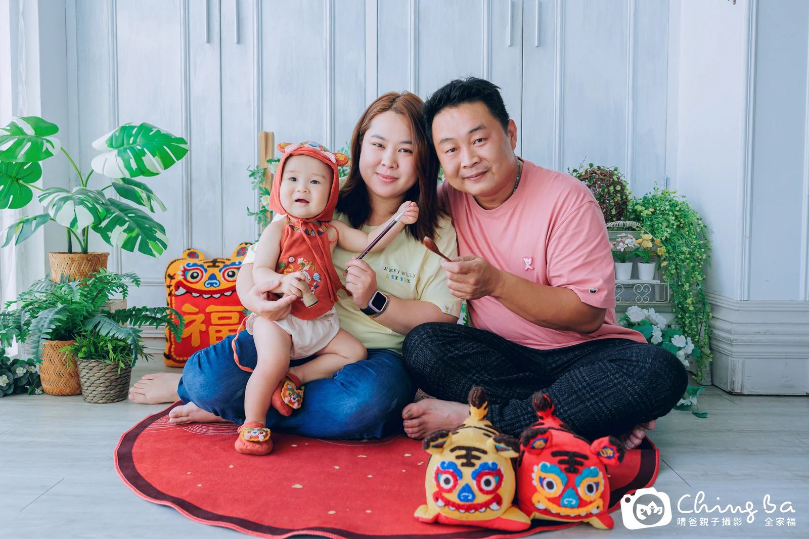 齊齊 1 歲寶貝 台中小家庭抓周紀念照｜晴爸親子攝影