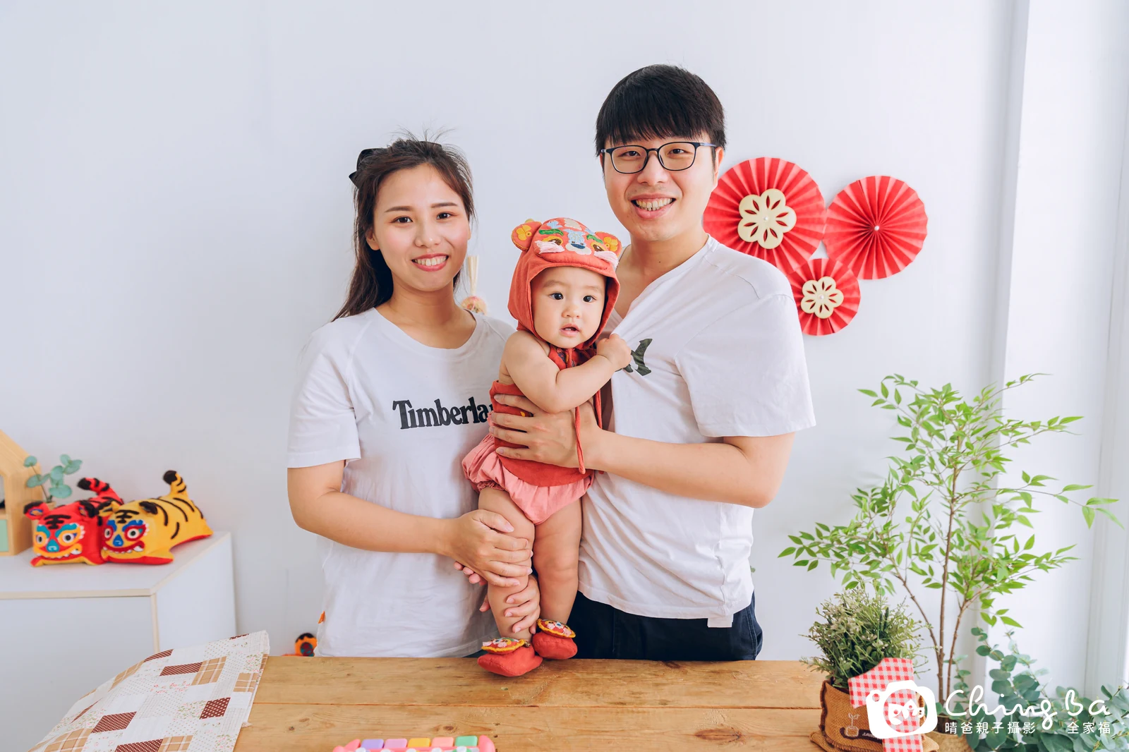妹寶周歲抓周儀式的紀錄(2024 年春季)