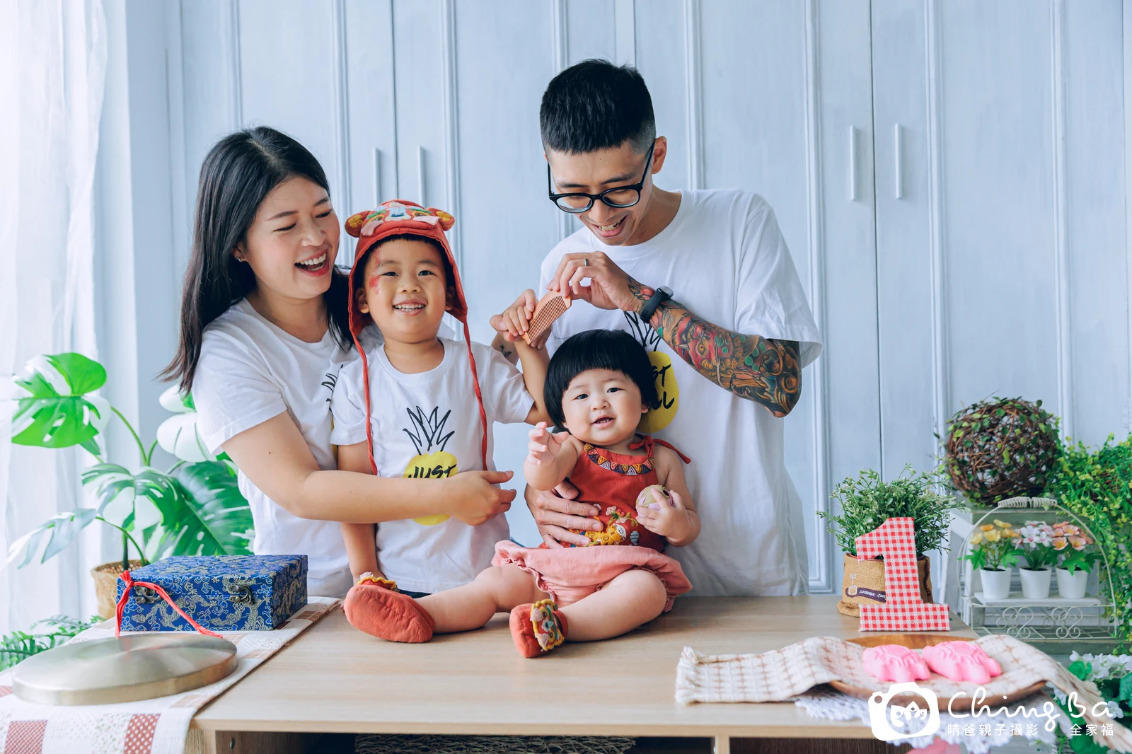 妹哥 1 歲 2 個月寶貝 台中小家庭抓周紀念照｜晴爸親子攝影