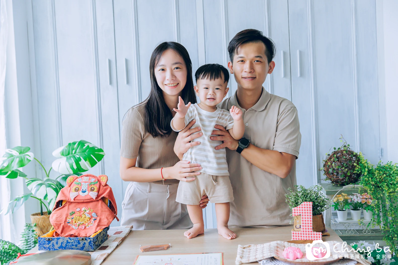小家庭抓周拍作品|2023 年秋季|晴爸親子攝影