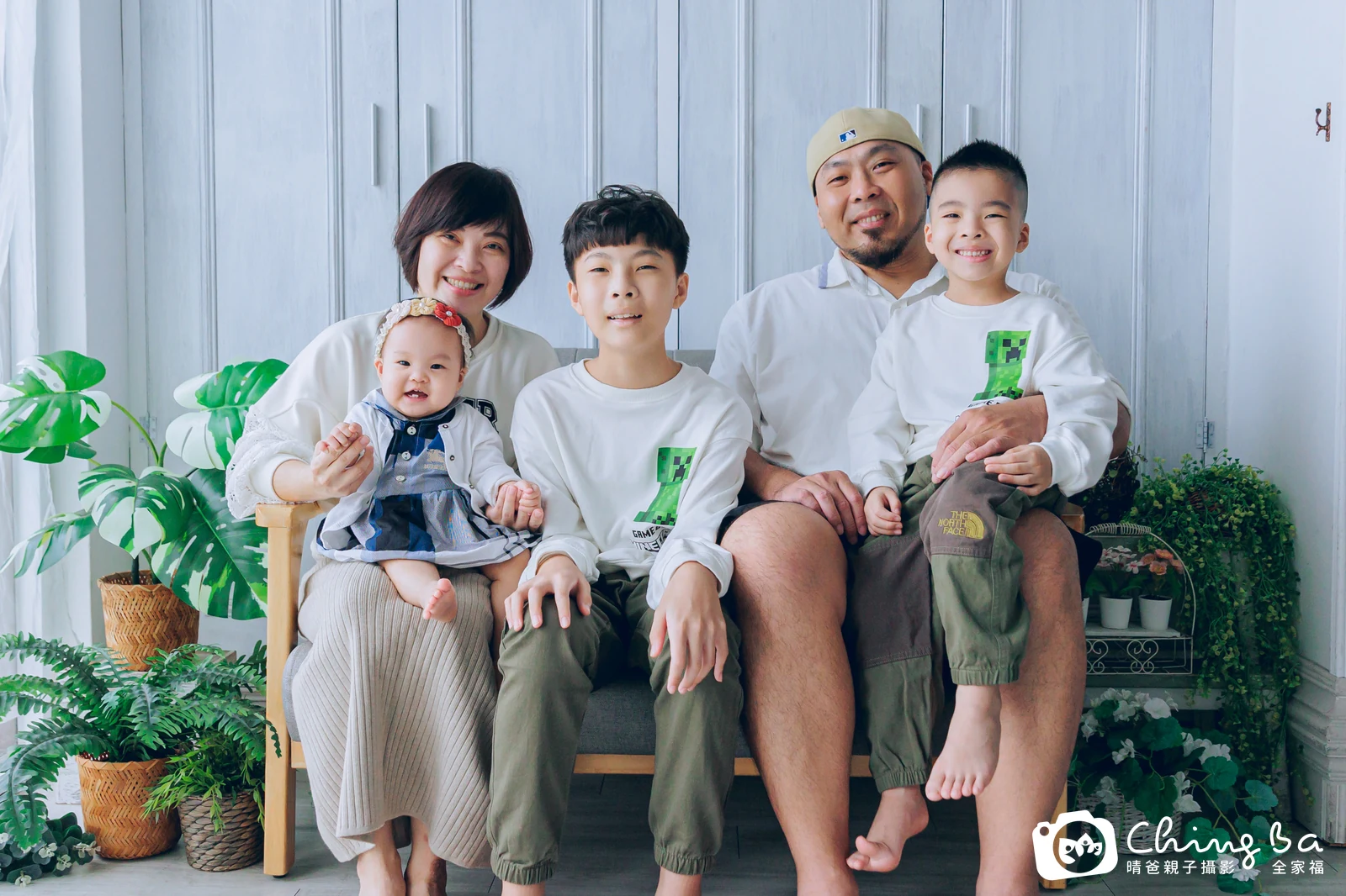 妹妹周歲抓周儀式的紀錄（2024 年冬季）