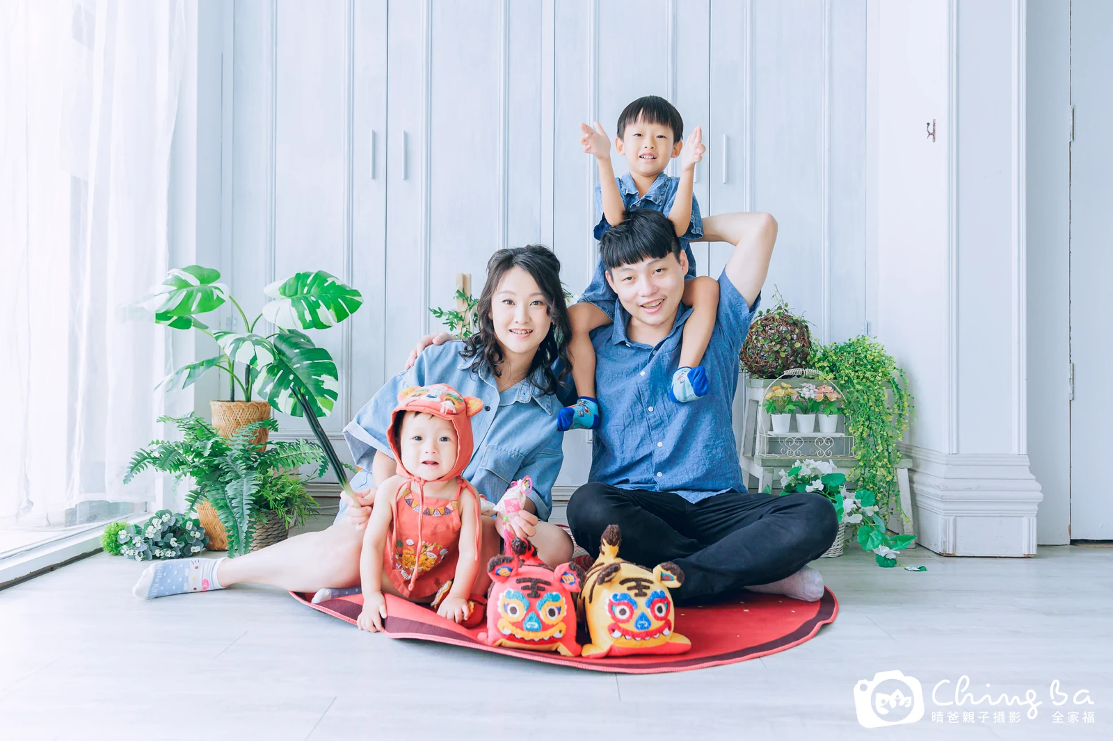 小家庭抓周拍作品|2023 年秋季|晴爸親子攝影
