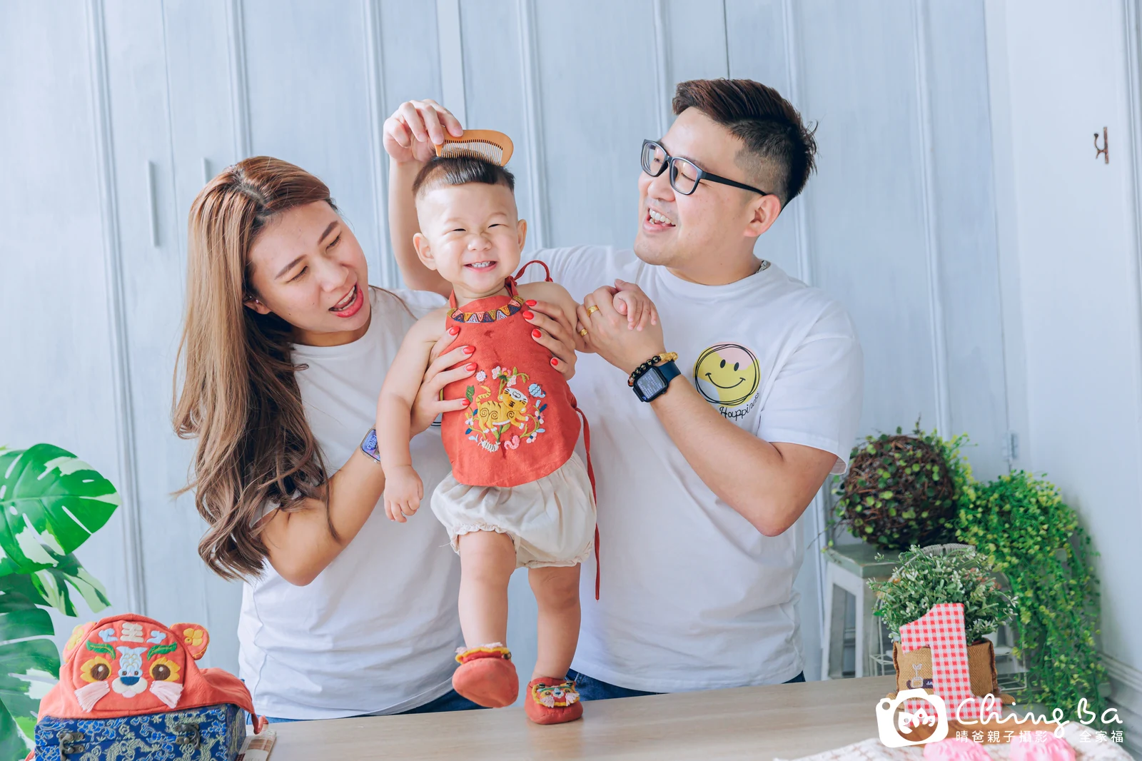 小家庭抓周拍作品|2023 年冬季|晴爸親子攝影