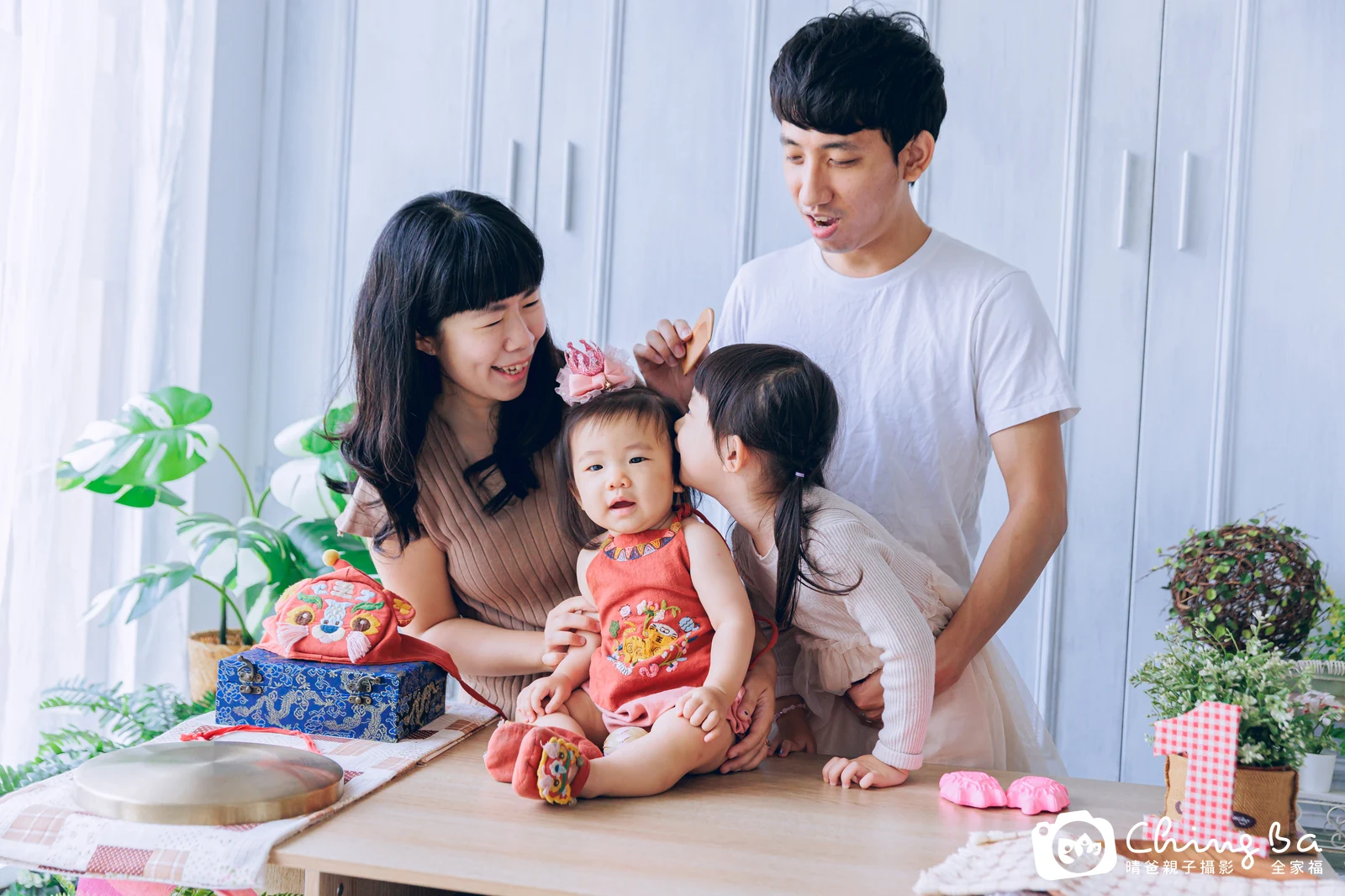小家庭抓周拍作品|2023 年春季|晴爸親子攝影