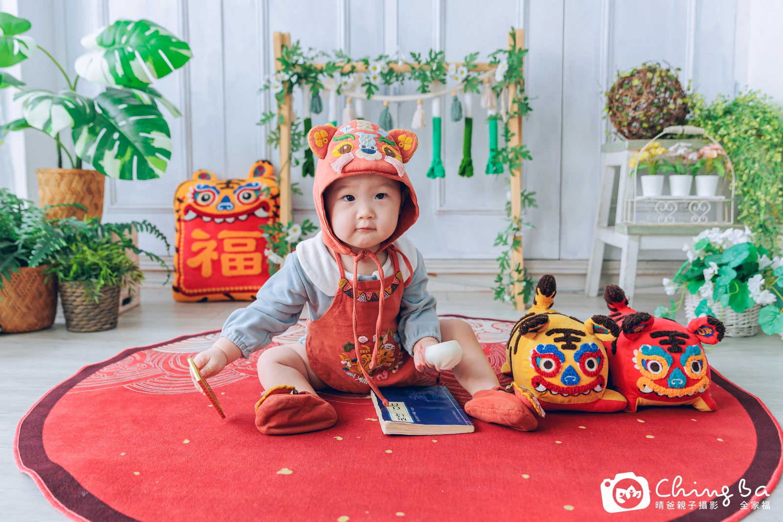 妃妃周歲抓周儀式的紀錄(2025 年春季)