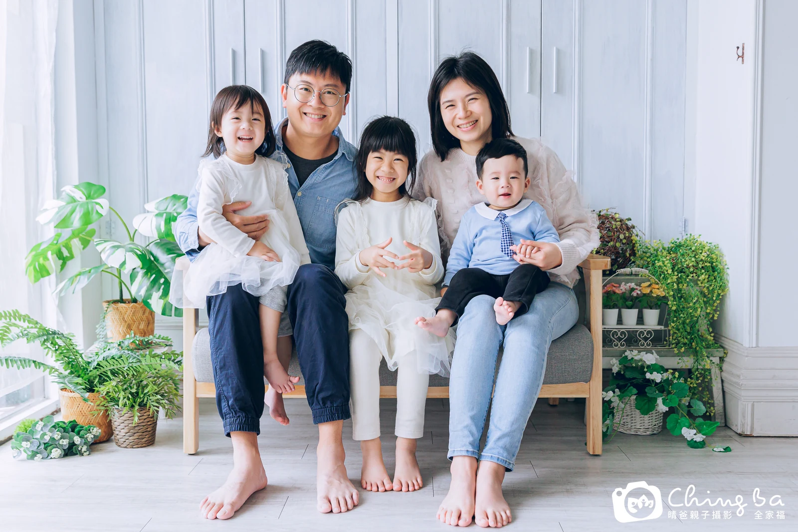小家庭抓周拍作品|2023 年春季|晴爸親子攝影