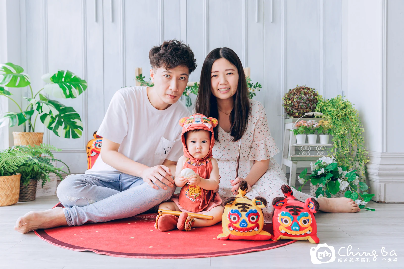 晴晴周歲抓周儀式的紀錄(2023 年夏季)