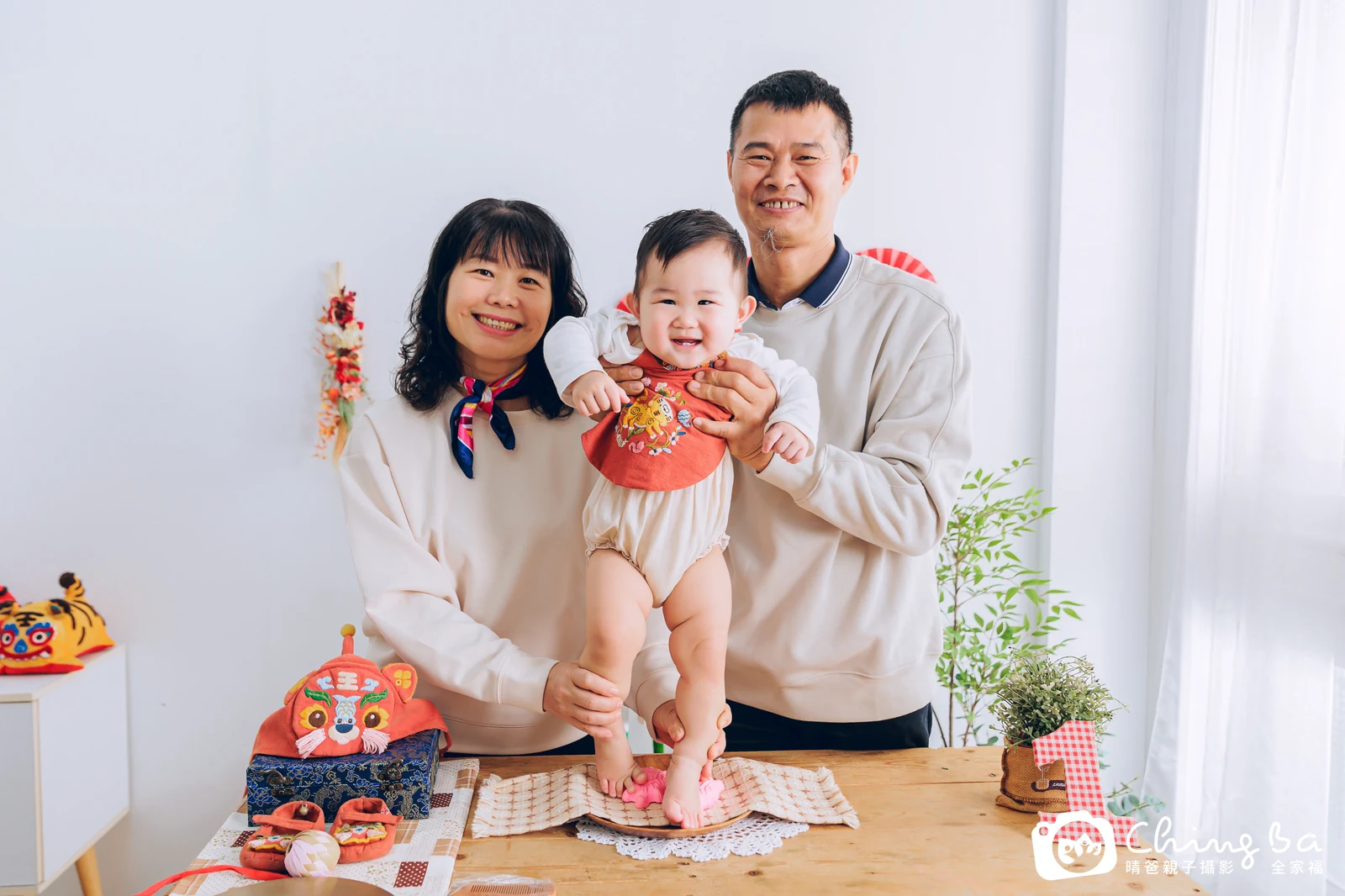 Ryan在台中拍小家庭抓周的珍貴一刻